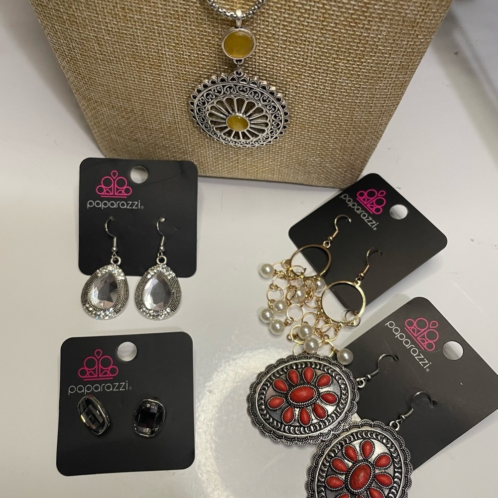20 piece lot of paparazzi brand new jewelry